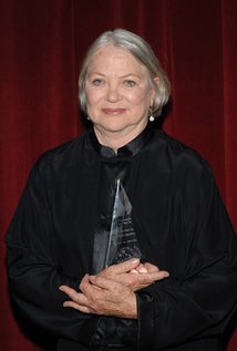 Louise Fletcher (i)